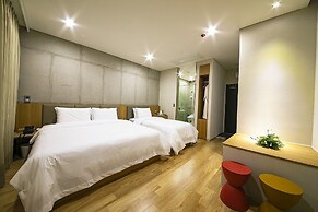 EPOCHE HOTEL