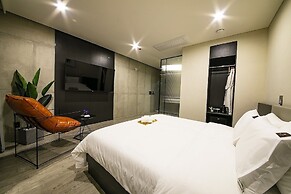EPOCHE HOTEL