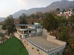 Amã Stays & Trails Whispering Pines, Bhimtal