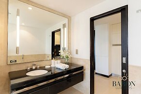 Stunning Studio JW Marriott Marina