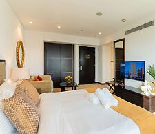 Stunning Studio JW Marriott Marina