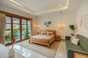 Villa Nana by Pertama Stay