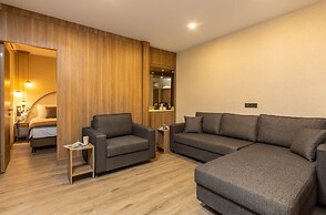 Ema Houses