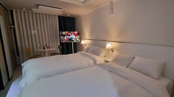 Daegu Dongseongro Star B&B Business Hotel