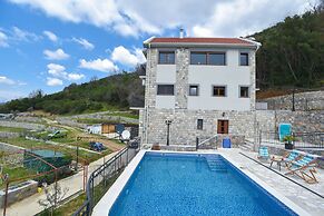 Villa 177
