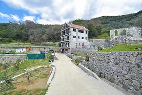 Villa 177
