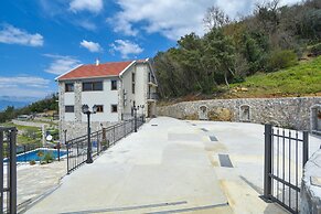 Villa 177