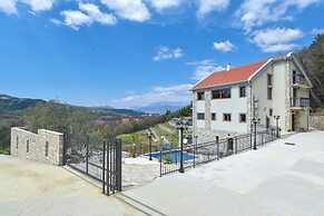 Villa 177