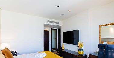 Stylish 1BR unit Address Marina