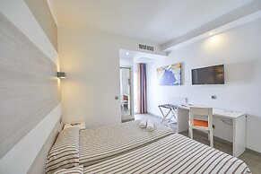 AHOI! Urban Beach Hotel
