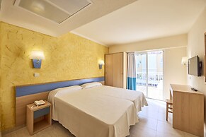 AHOI! Urban Beach Hotel
