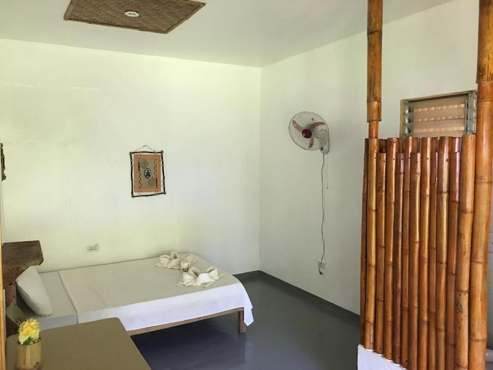 Toris Backpackers Paradise