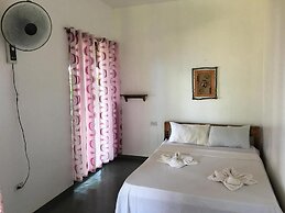 Toris Backpackers Paradise