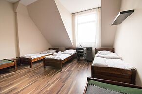 Royal Hostel