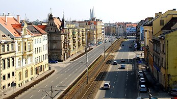 Royal Hostel