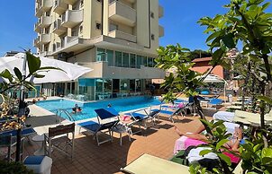 Hotel Apogeo