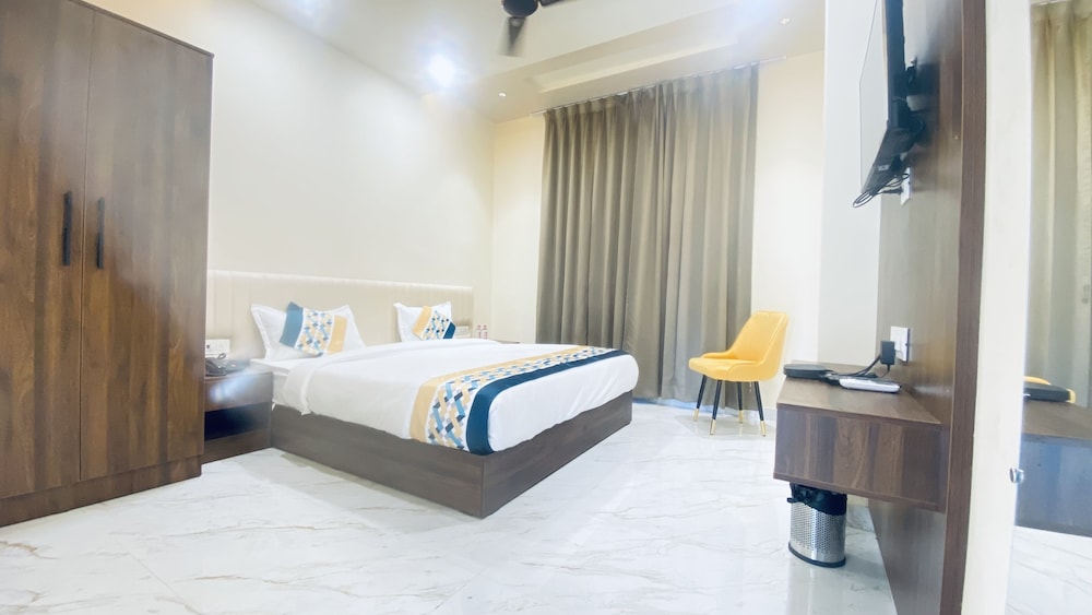 Anant Resort