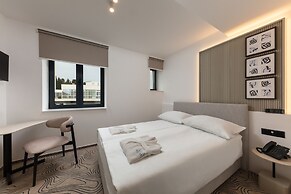 Seesea Hotel