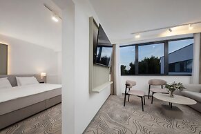 Seesea Hotel