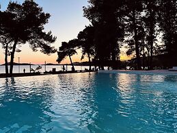 Seesea Hotel