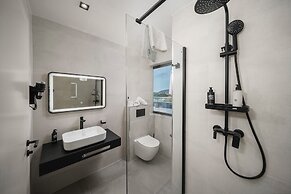 Seesea Hotel