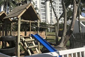 Studio Resort Apartment - Sleeps 2 - Beachside