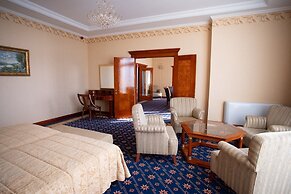 Hotel Golden Palace