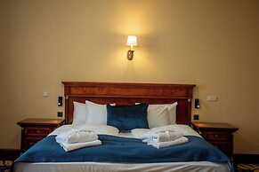 Hotel Golden Palace