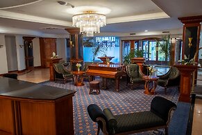 Hotel Golden Palace