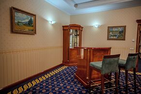 Hotel Golden Palace