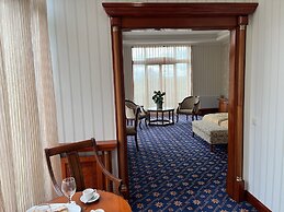 Hotel Golden Palace