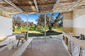 3745 Trullo Puspo by Barbarhouse