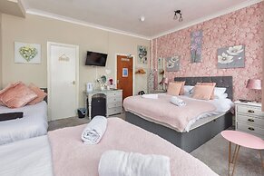 Friends Hotel