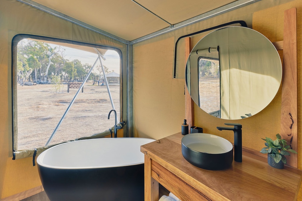 Willow Wood Glamping Retreat