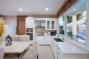 Platinum Pool Villa