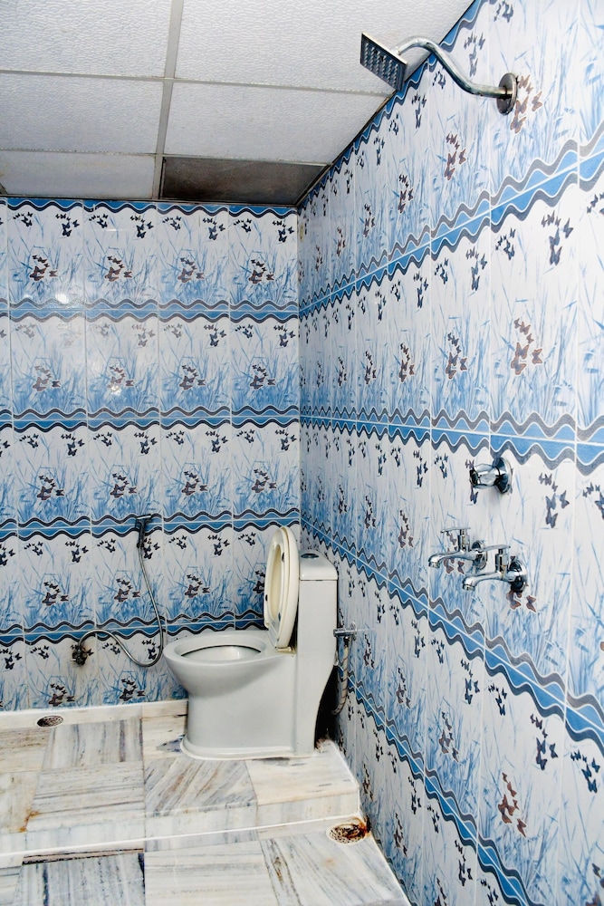 HOTEL RIZ VARANASI