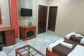 HOTEL RIZ VARANASI