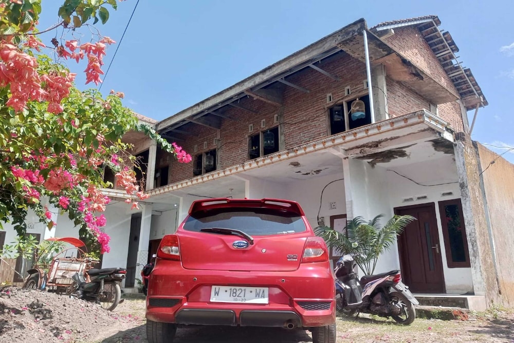 OYO Life 93786 Kost Alamku Syariah
