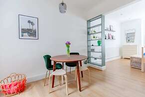 Central & Charmingly Curated 1BD Wifi Fulham