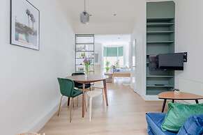 Central & Charmingly Curated 1BD Wifi Fulham