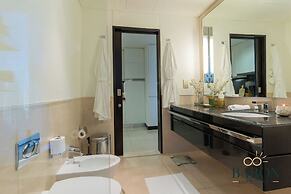 Address Dubai Marina  Luxe Studio 31