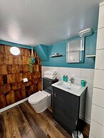 Brightham House Boutique Bed & Breakfast