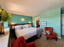 Brightham House Boutique Bed & Breakfast