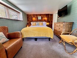 Brightham House Boutique Bed & Breakfast