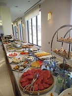 H Luxury Hotel