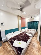 Hotel Raghuveera Palace