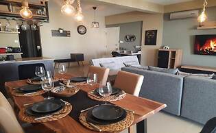Paramount Gardens Resorts C201