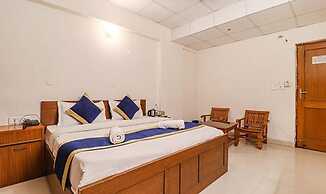 Fabhotel Avyay