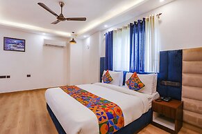 FabHotel RS Golden