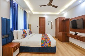 FabHotel RS Golden